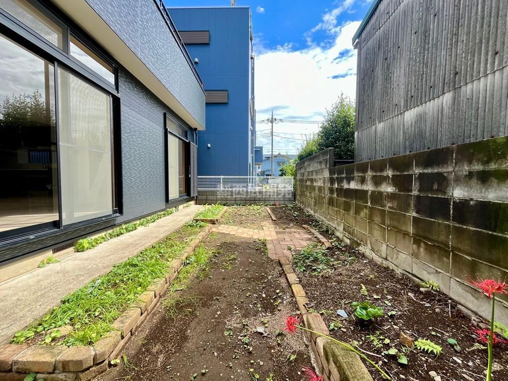 3LDK+S house in Niiza, Saitama - Photo 1