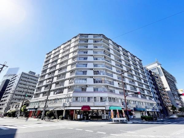 4LDK apartment in Higashiyodogawa Ward, Osaka - Photo 1