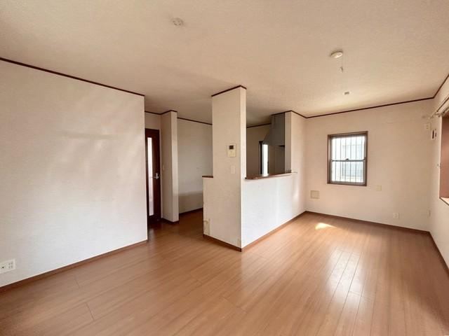 4LDK house in Iwatsuki Ward, Saitama - Photo 1