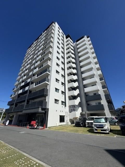 2LDK apartment in Haebaru, Shimajiri District, Okinawa - Photo 1