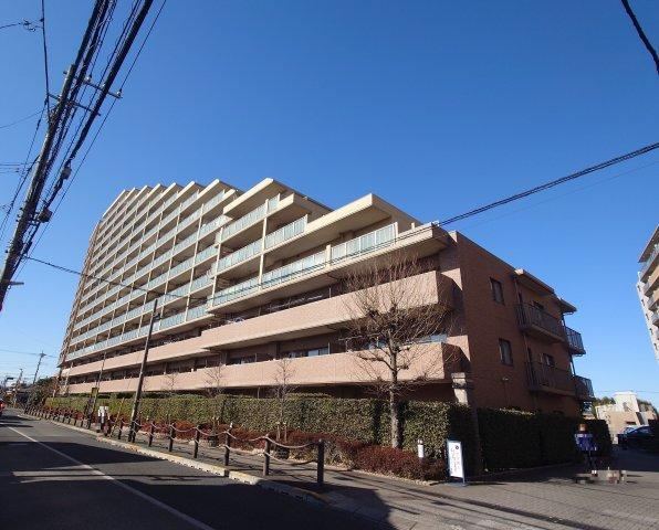 4LDK apartment in Higashikurume, Tokyo - Photo 1