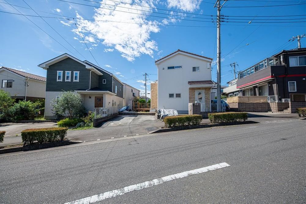 4LDK house in Hanno, Saitama - Photo 1