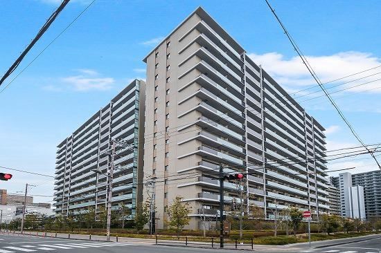 3LDK apartment in Amagasaki, Hyogo - Photo 1