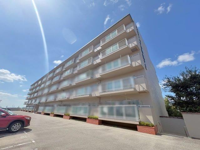 4LDK apartment in Yawata, Kyoto - Photo 1