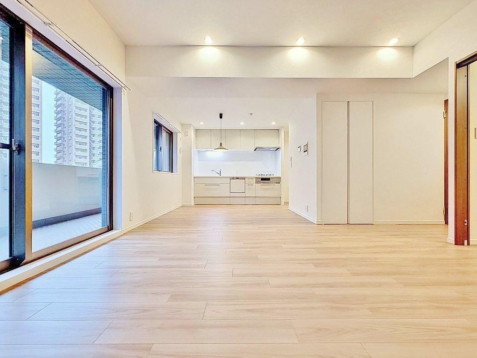 3LDK apartment in Urayasu, Chiba - Photo 1