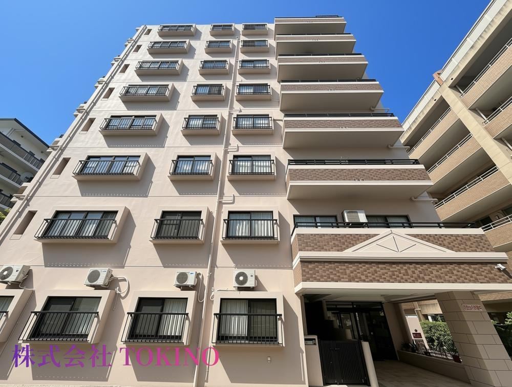 2LDK apartment in Naha, Okinawa - Photo 1