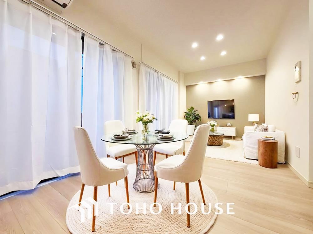 2LDK apartment in Shinjuku Ward, Tokyo - Photo 1