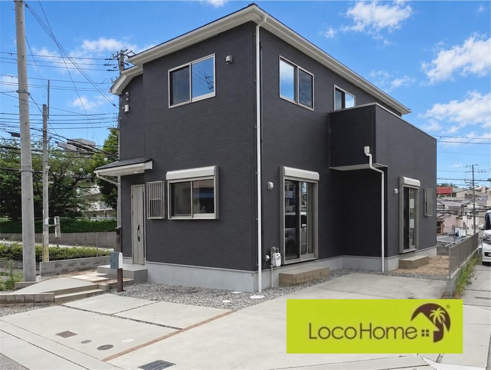 4LDK house in Tarumi Ward, Kobe, Hyogo - Photo 1
