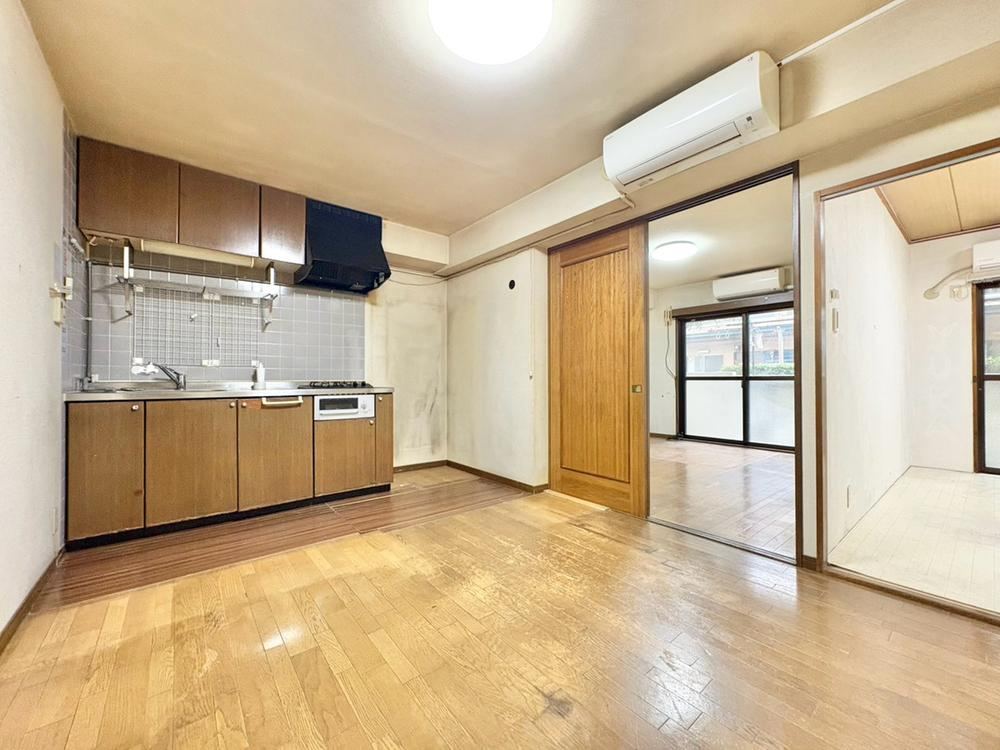 2DK+S apartment in Adachi Ward, Tokyo - Photo 1