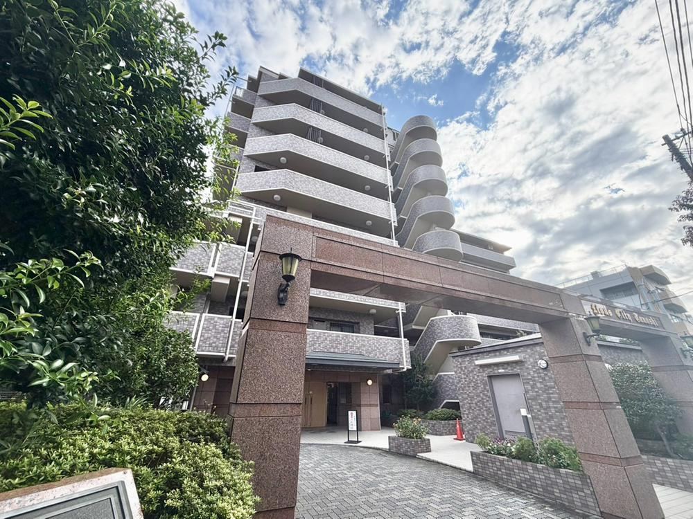 3LDK apartment in Nishitokyo, Tokyo - Photo 1