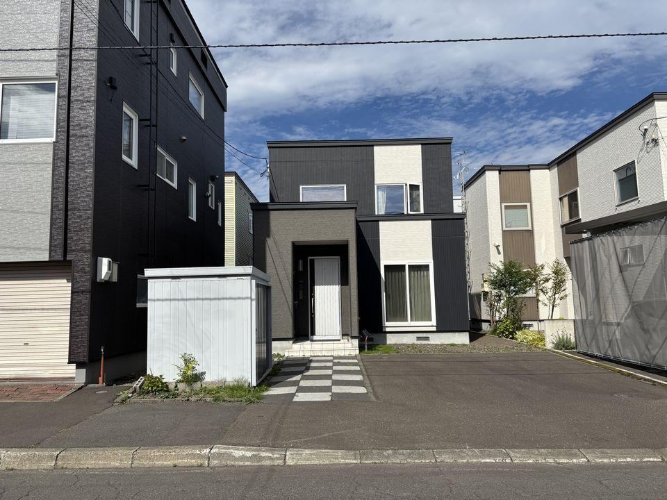 4LDK house in Teine Ward, Sapporo, Hokkaido - Photo 1