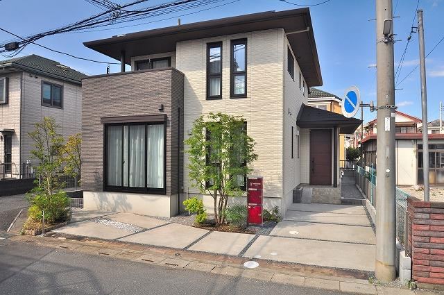 4LDK house in Koshigaya, Saitama - Photo 1