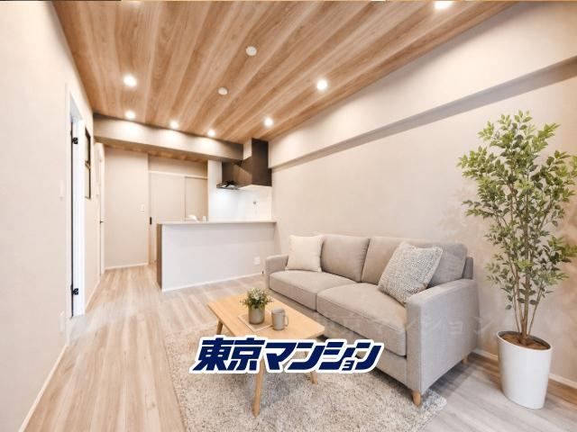 2LDK+S apartment in Chuo Ward, Tokyo - Photo 1