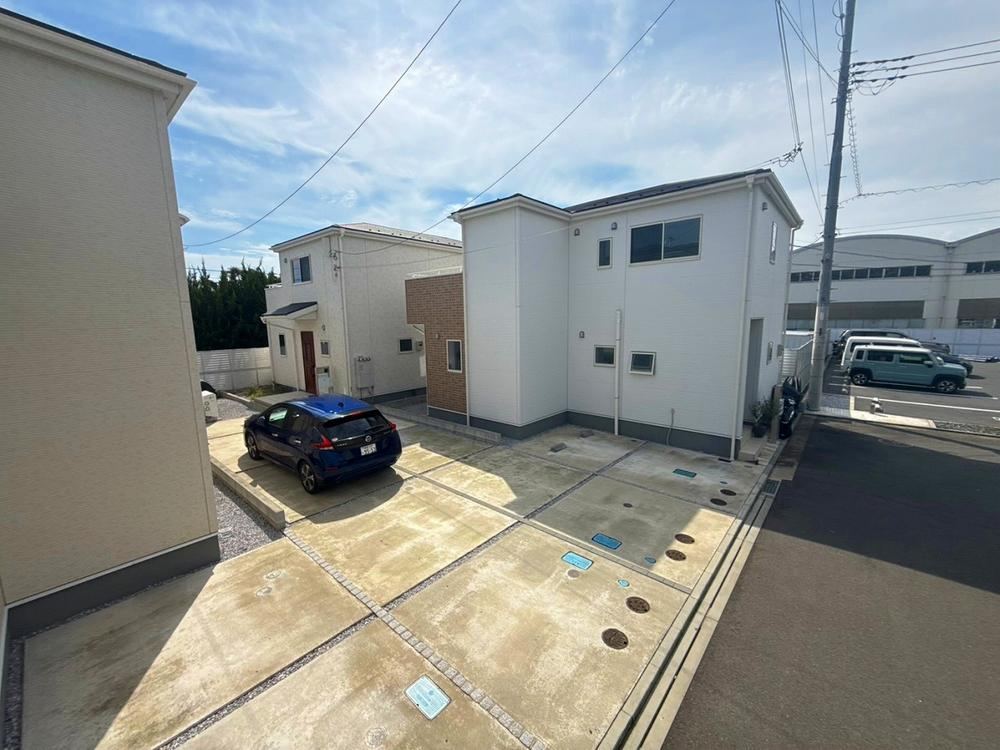 4LDK house in Fujisawa, Kanagawa - Photo 1