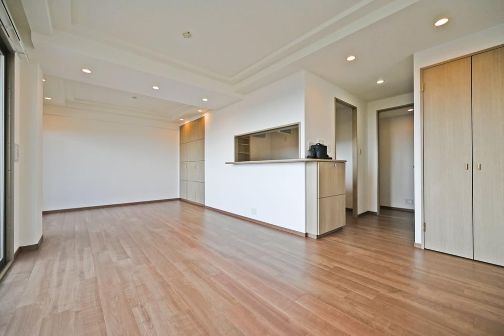 3LDK apartment in Suita, Osaka - Photo 1