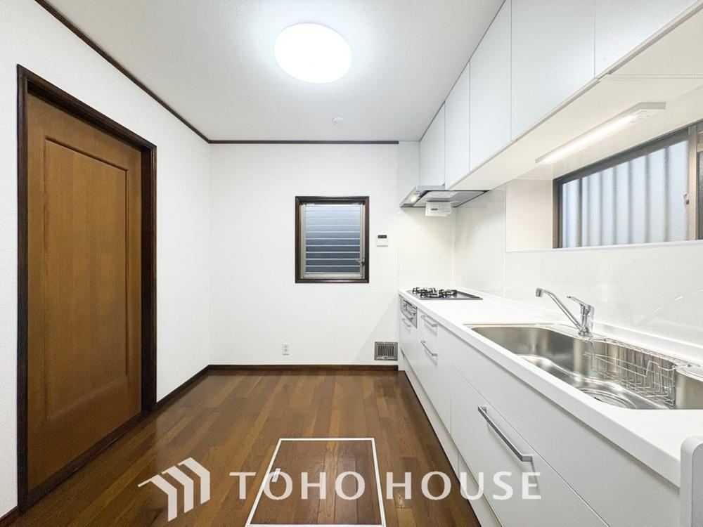 4LDK house in Hino, Tokyo - Photo 1