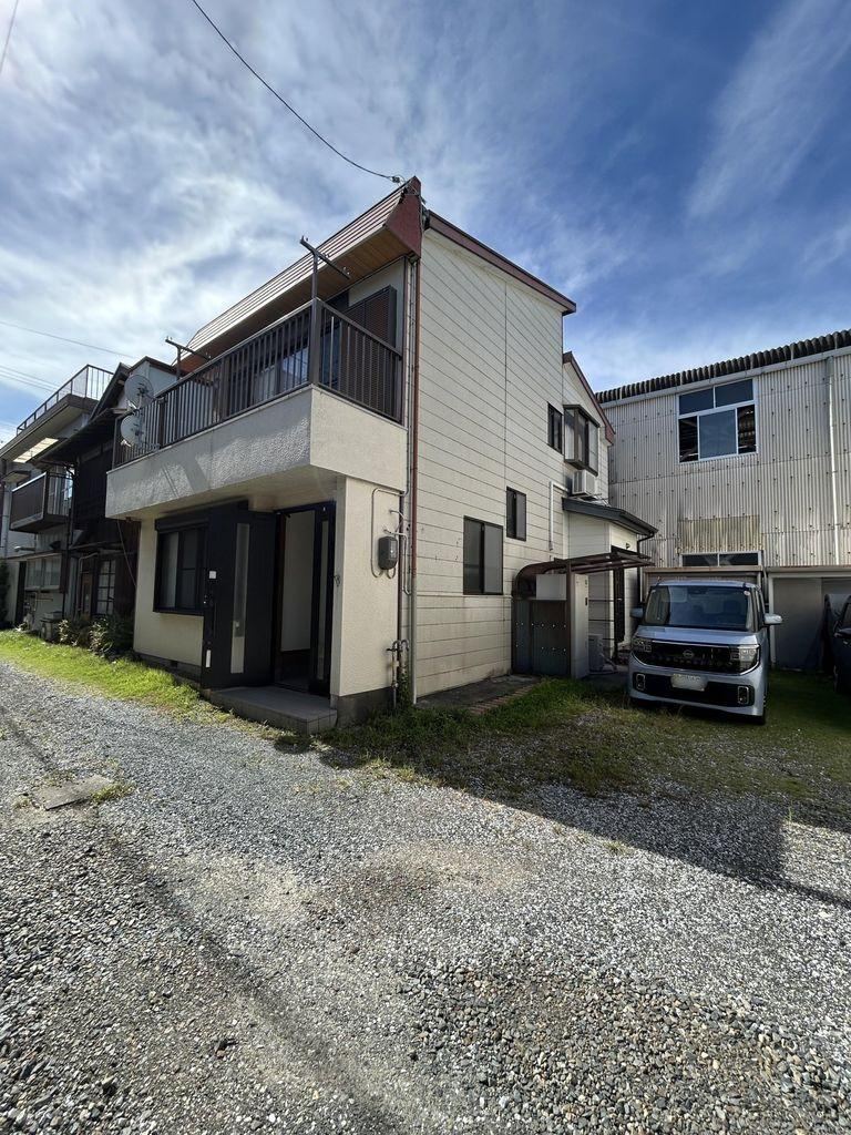 3LDK house in Suruga Ward, Shizuoka - Photo 1