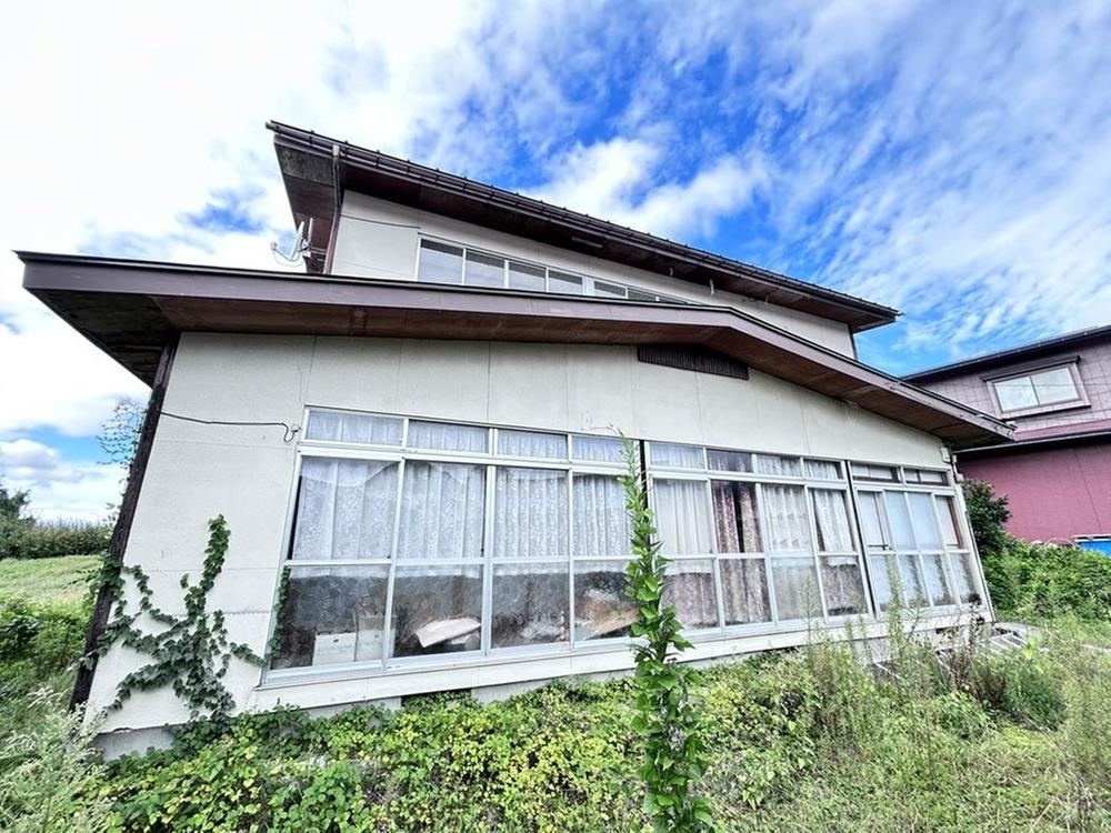6DK+S house in Higashine, Yamagata - Photo 1