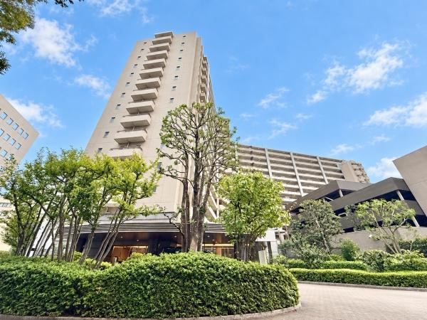 4LDK apartment in Omiya Ward, Saitama - Photo 1