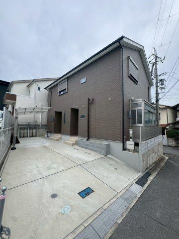 4LDK house in Kashiwara, Osaka - Photo 1