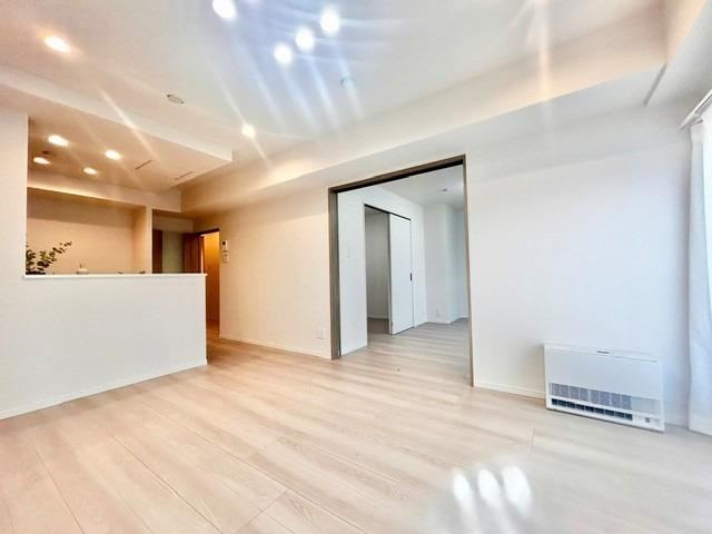 2LDK+S apartment in Toyohira Ward, Sapporo, Hokkaido - Photo 1