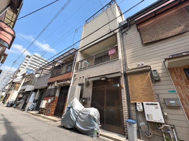 4LDK house in Yodogawa Ward, Osaka - Photo 1