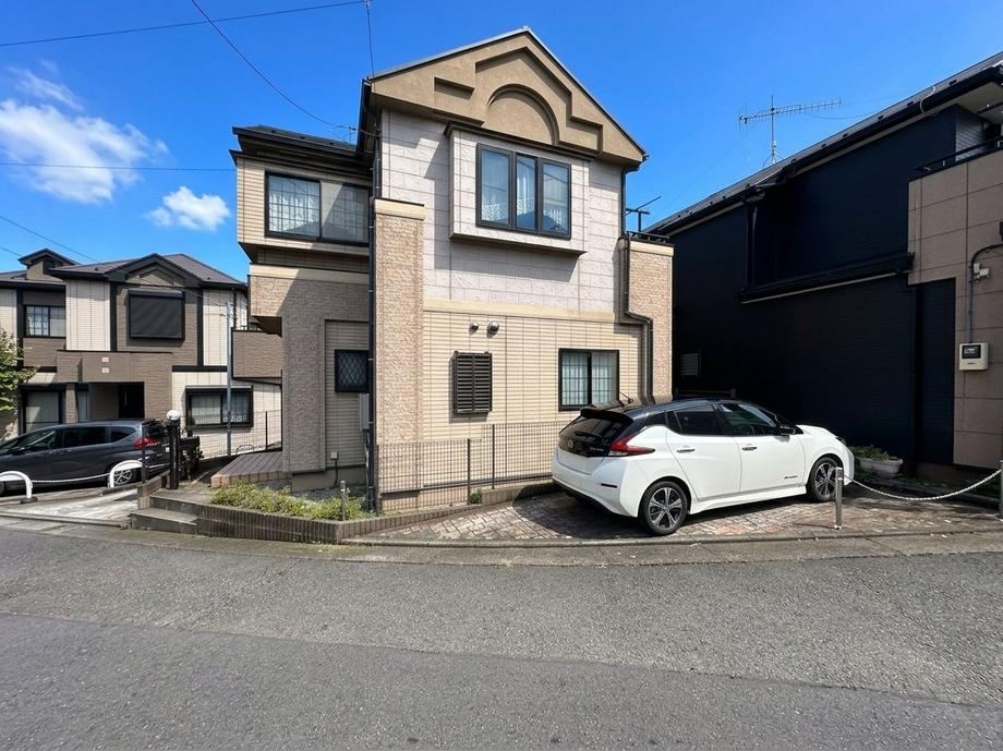 4LDK house in Ayase, Kanagawa - Photo 1