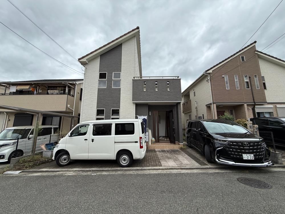 4LDK house in Naka Ward, Sakai, Osaka - Photo 1