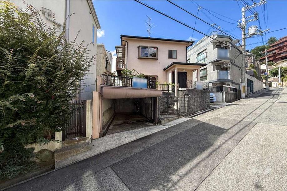 2LDK house in Higashinada Ward, Kobe, Hyogo - Photo 1