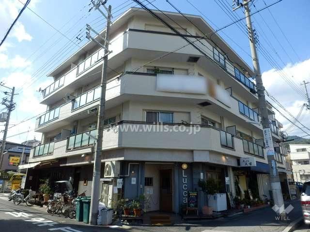 4DK apartment in Higashinada Ward, Kobe, Hyogo - Photo 1