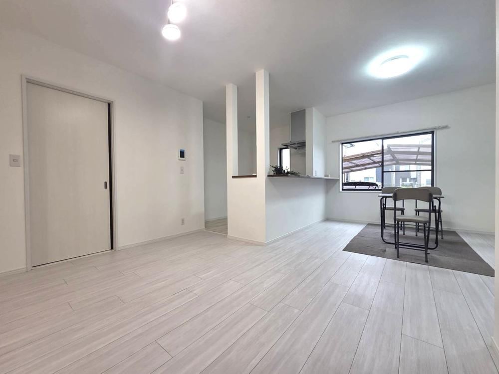 4LDK house in Shimizu Ward, Shizuoka - Photo 1