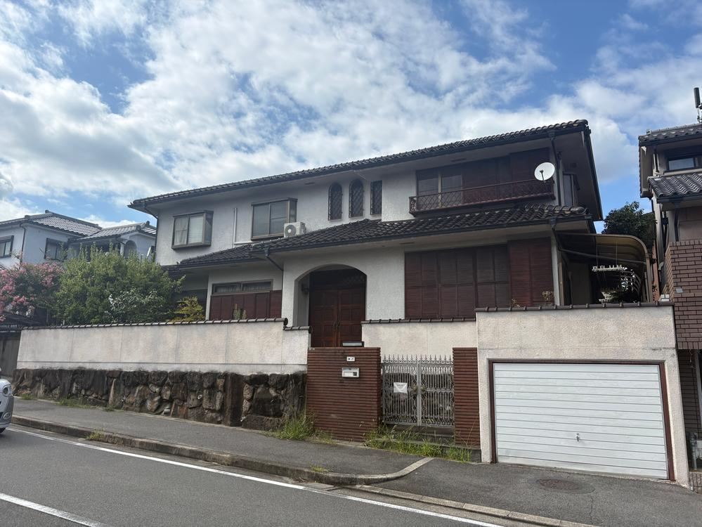 5LDK house in Kashiba, Nara - Photo 1