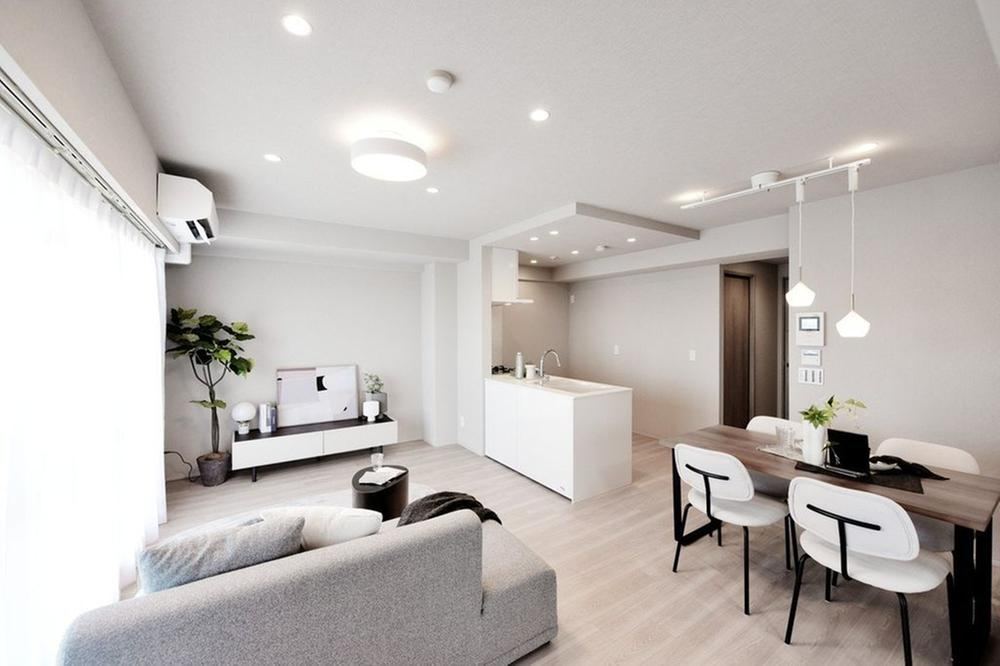 2LDK+S apartment in Higashinada Ward, Kobe, Hyogo - Photo 1