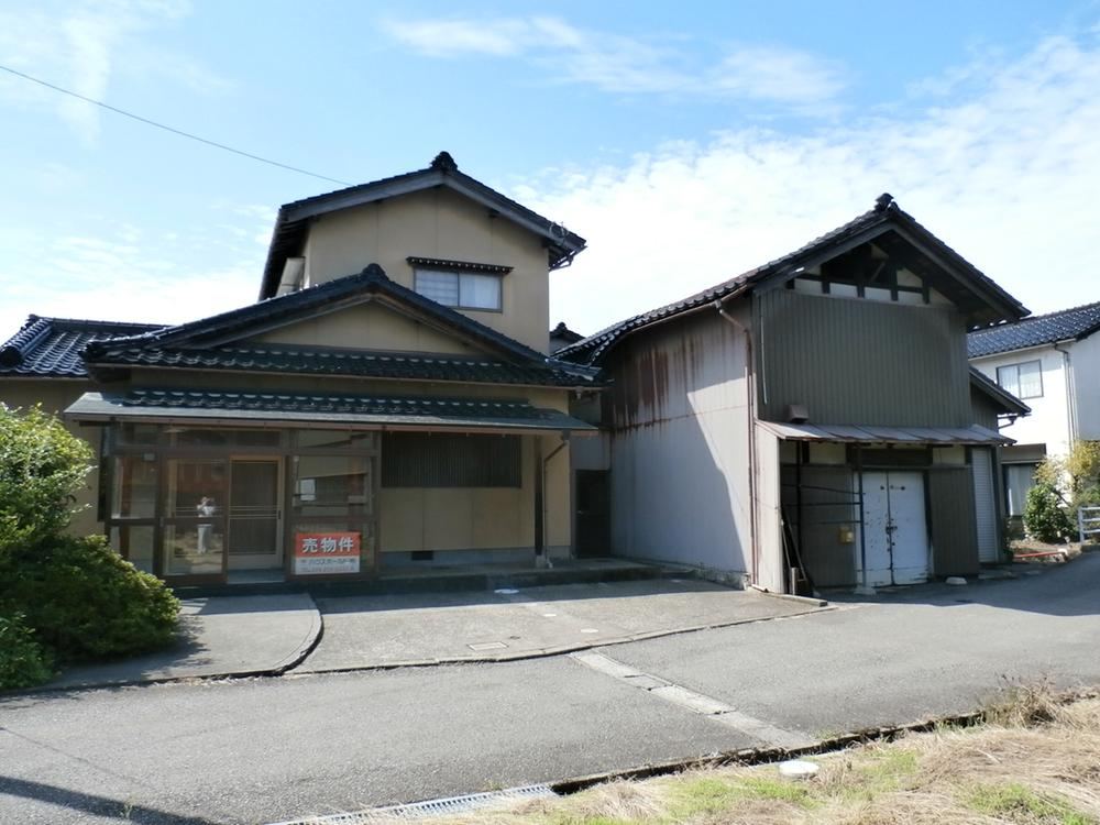 6DK house in Kanazawa, Ishikawa - Photo 1
