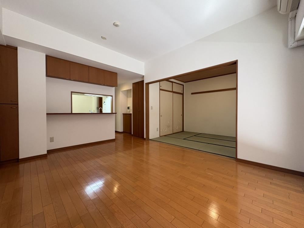 3LDK apartment in Hachioji, Tokyo - Photo 1