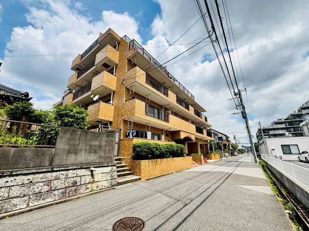 3LDK apartment in Matsudo, Chiba - Photo 1