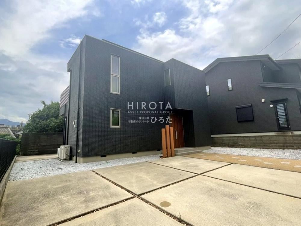 3LDK house in Wakamatsu Ward, Kitakyushu, Fukuoka - Photo 1