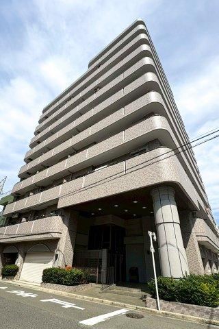 2LDK apartment in Hiratsuka, Kanagawa - Photo 1
