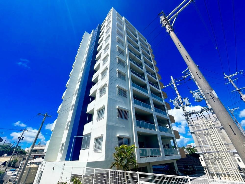 3LDK apartment in Okinawa, Okinawa - Photo 1