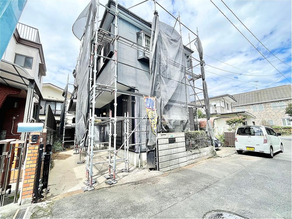 4LDK house in Zama, Kanagawa - Photo 1