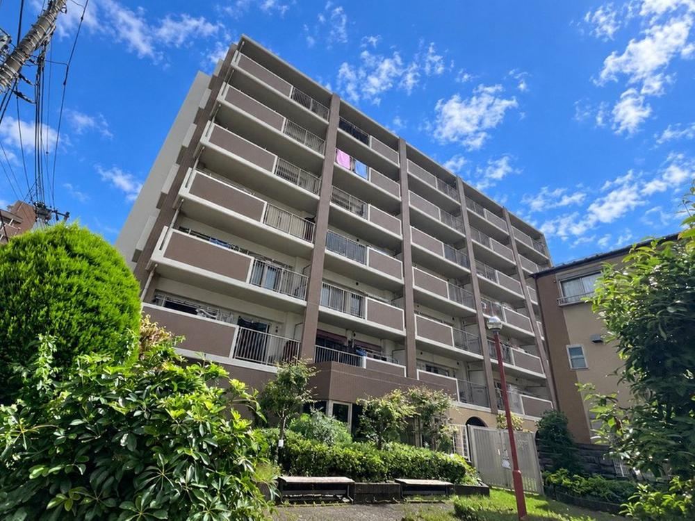3LDK apartment in Katsushika Ward, Tokyo - Photo 1