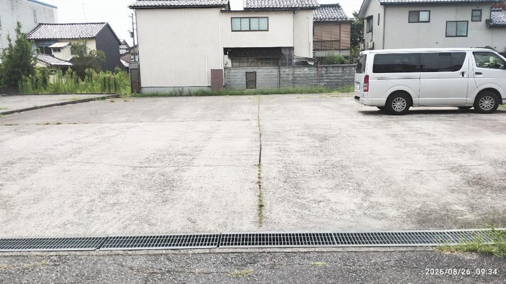 474 m² land in Takaoka, Toyama - Photo 1