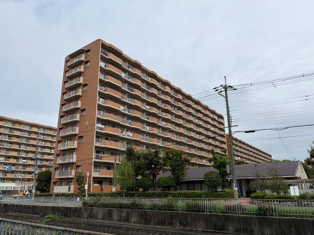 3LDK apartment in Ibaraki, Osaka - Photo 1