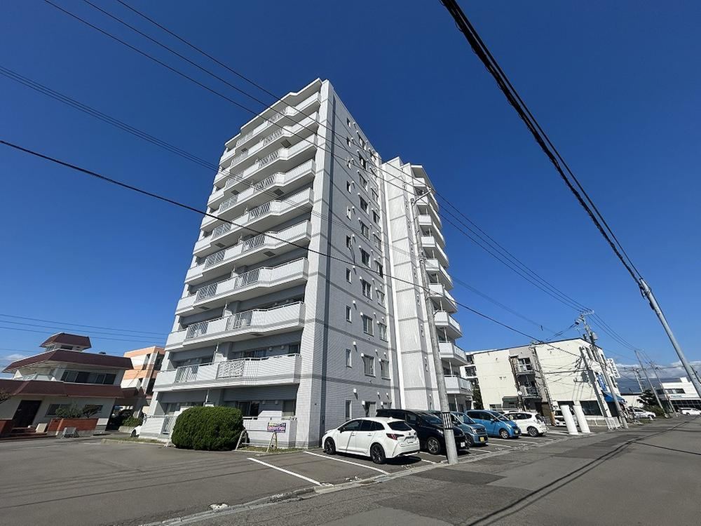 3LDK apartment in Hakodate, Hokkaido - Photo 1