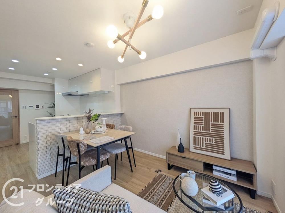 2LDK+S apartment in Higashinada Ward, Kobe, Hyogo - Photo 1
