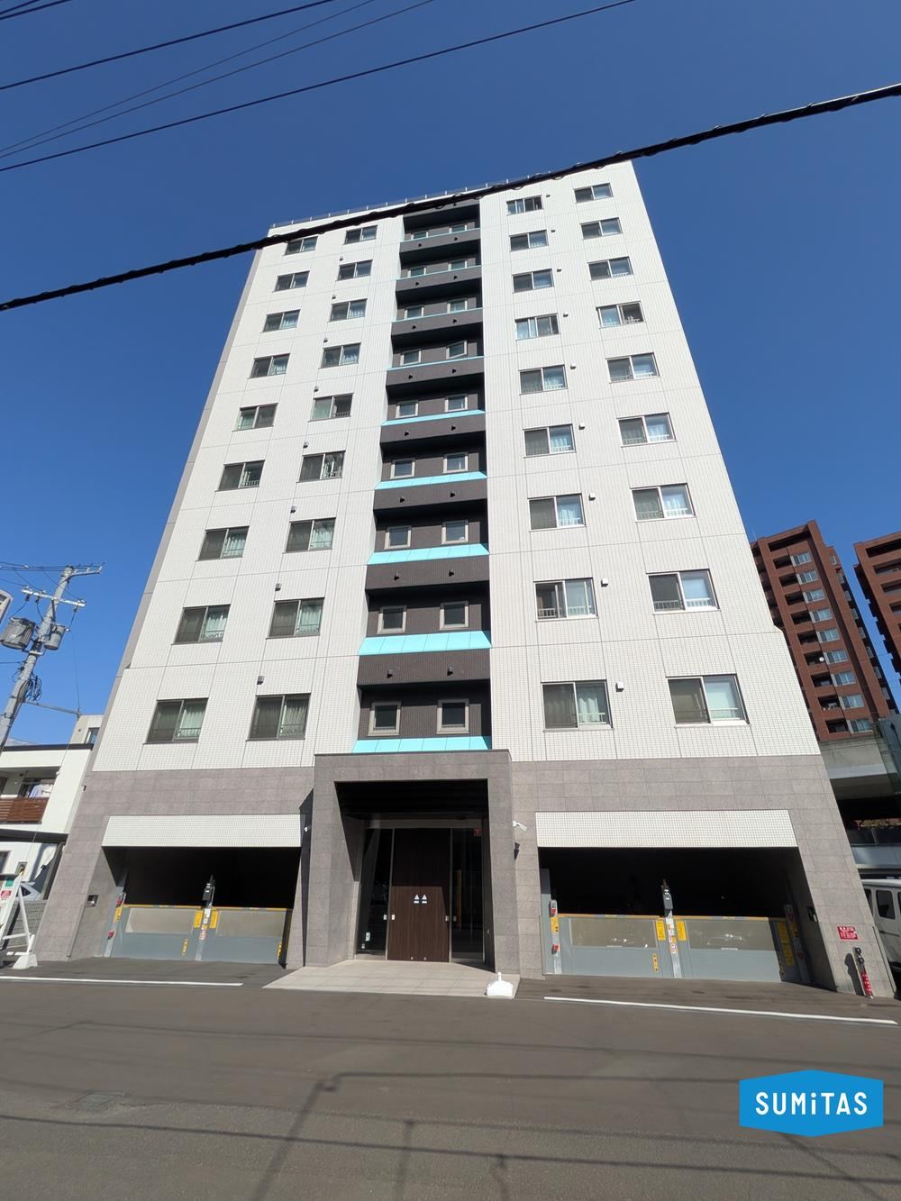 2LDK apartment in Chuo Ward, Sapporo, Hokkaido - Photo 1