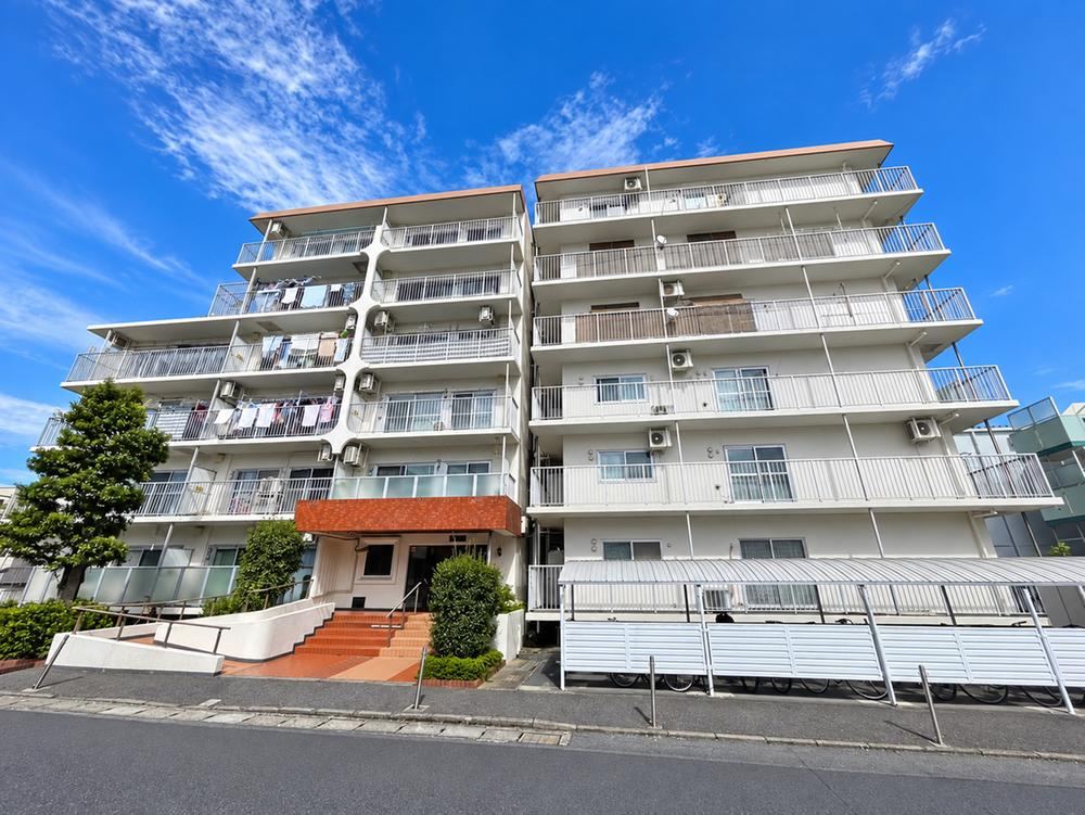 3LDK apartment in Yamato, Kanagawa - Photo 1