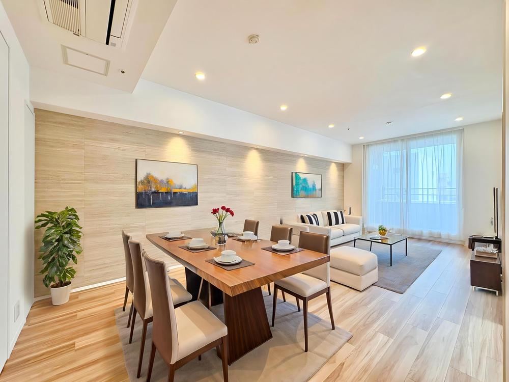 2LDK apartment in Chuo Ward, Tokyo - Photo 1