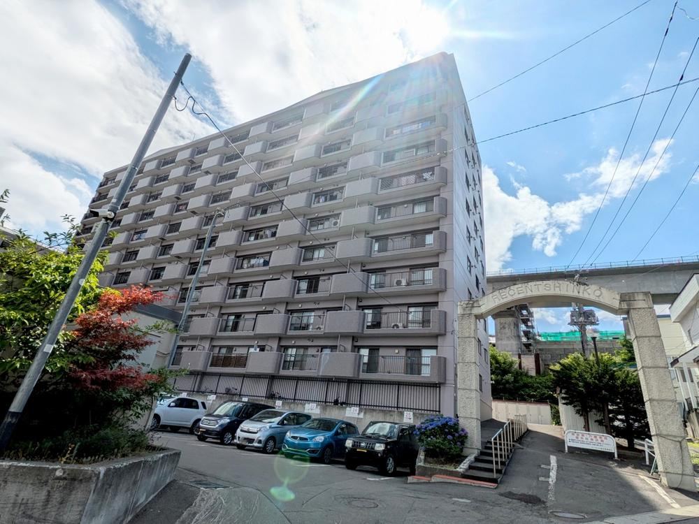 4LDK apartment in Otaru, Hokkaido - Photo 1