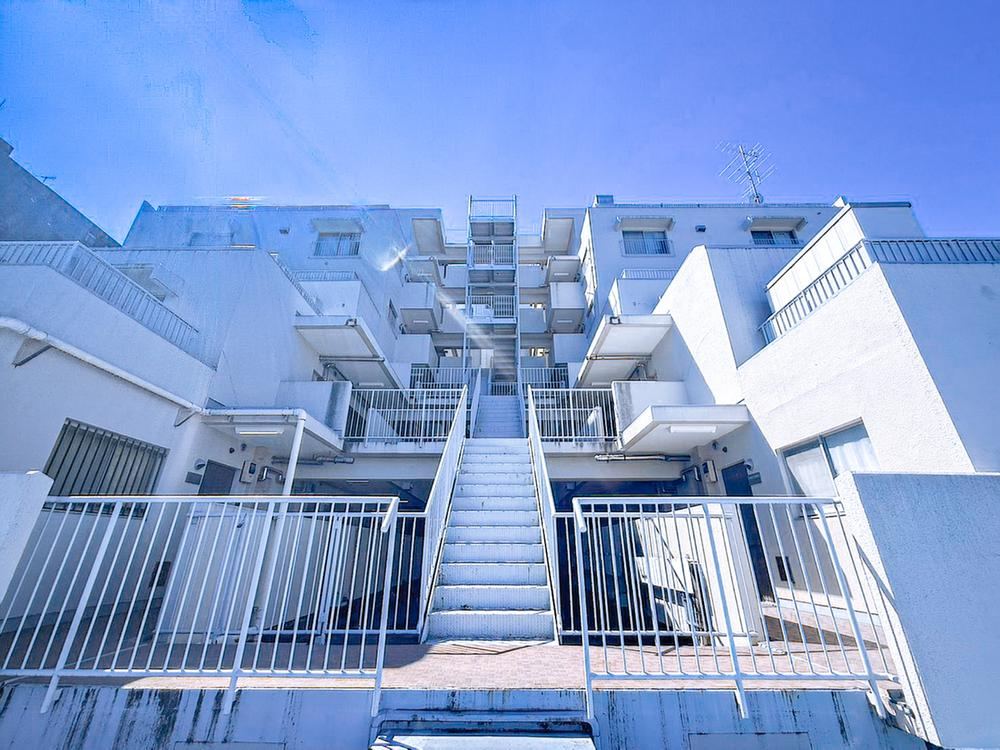 2LDK apartment in Suginami Ward, Tokyo - Photo 1